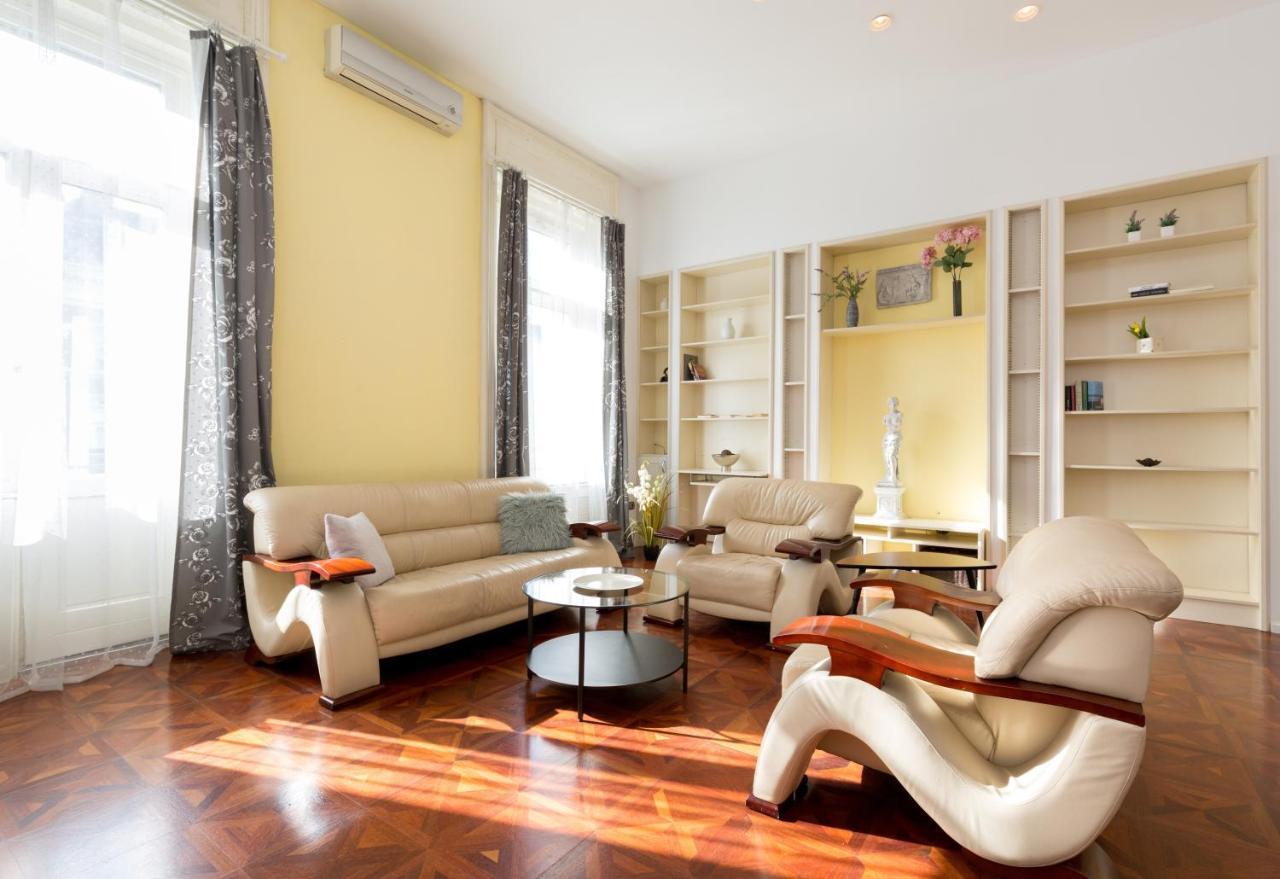 Luxury Central Apartment Budapest Eksteriør billede